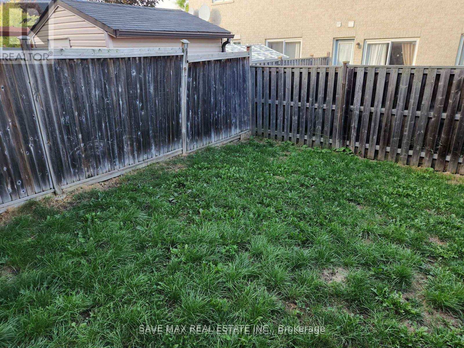 Photo 11 of 39 Frostbite Lane, Brampton, Sandringham-Wellington — HOMEH