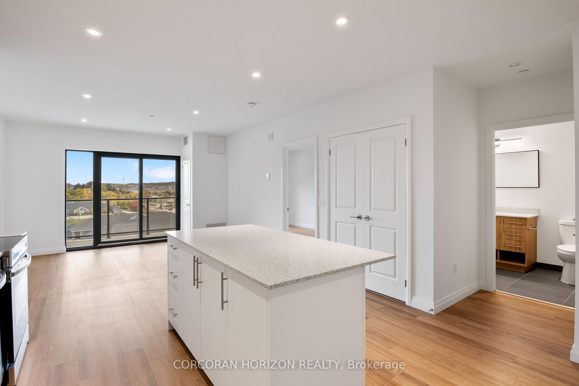 Photo 3 of Unit 610, 525 New Dundee Road, Kitchener — HOMEH