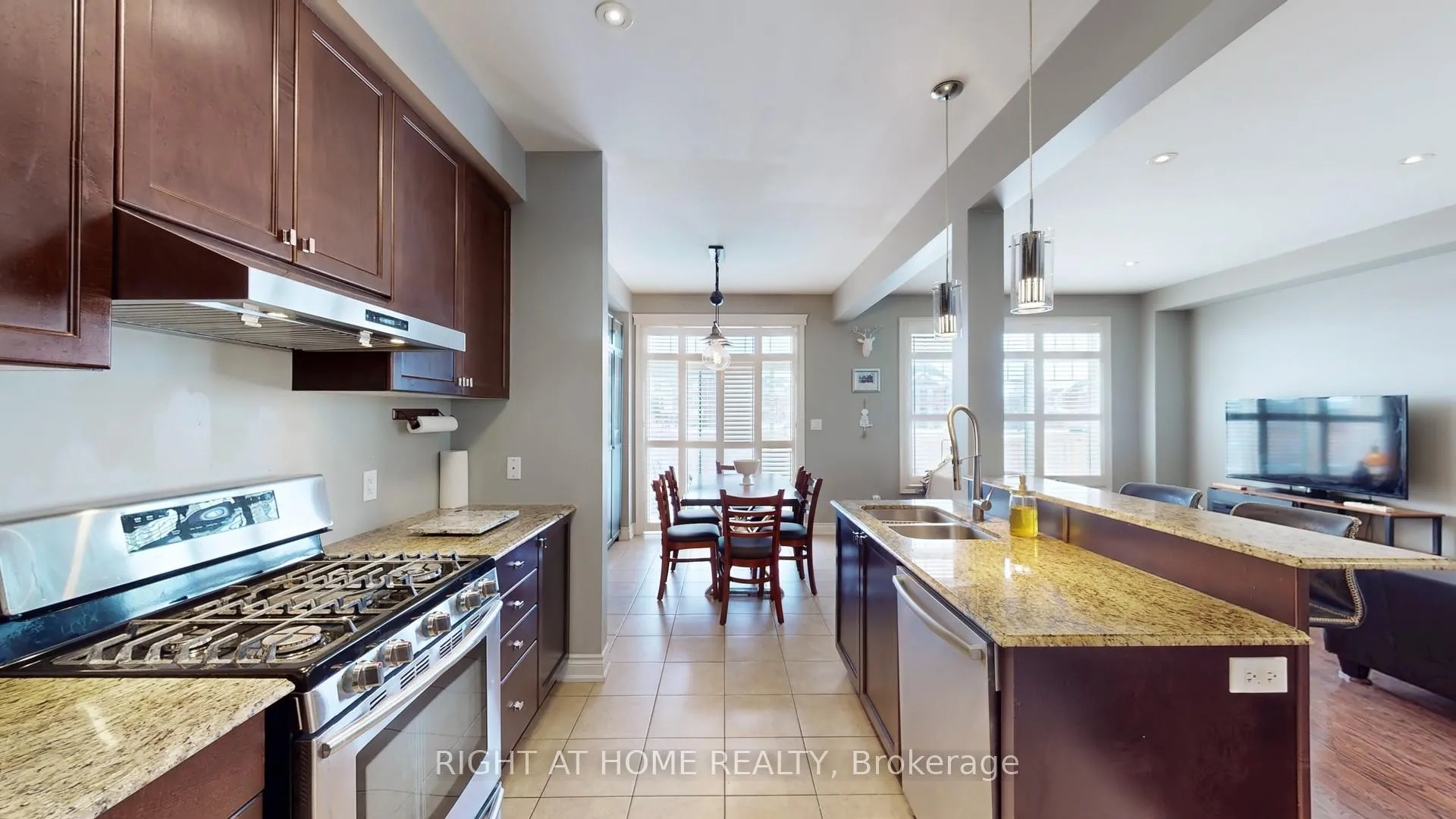 Photo 9 of 4 Mcelroy Court, Caledon, Caledon East — HOMEH