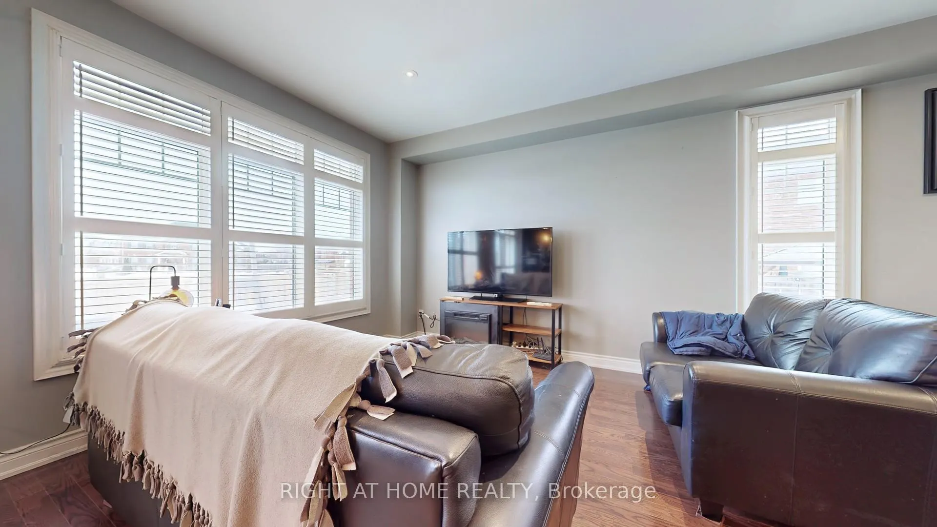 Photo 14 of 4 Mcelroy Court, Caledon, Caledon East — HOMEH