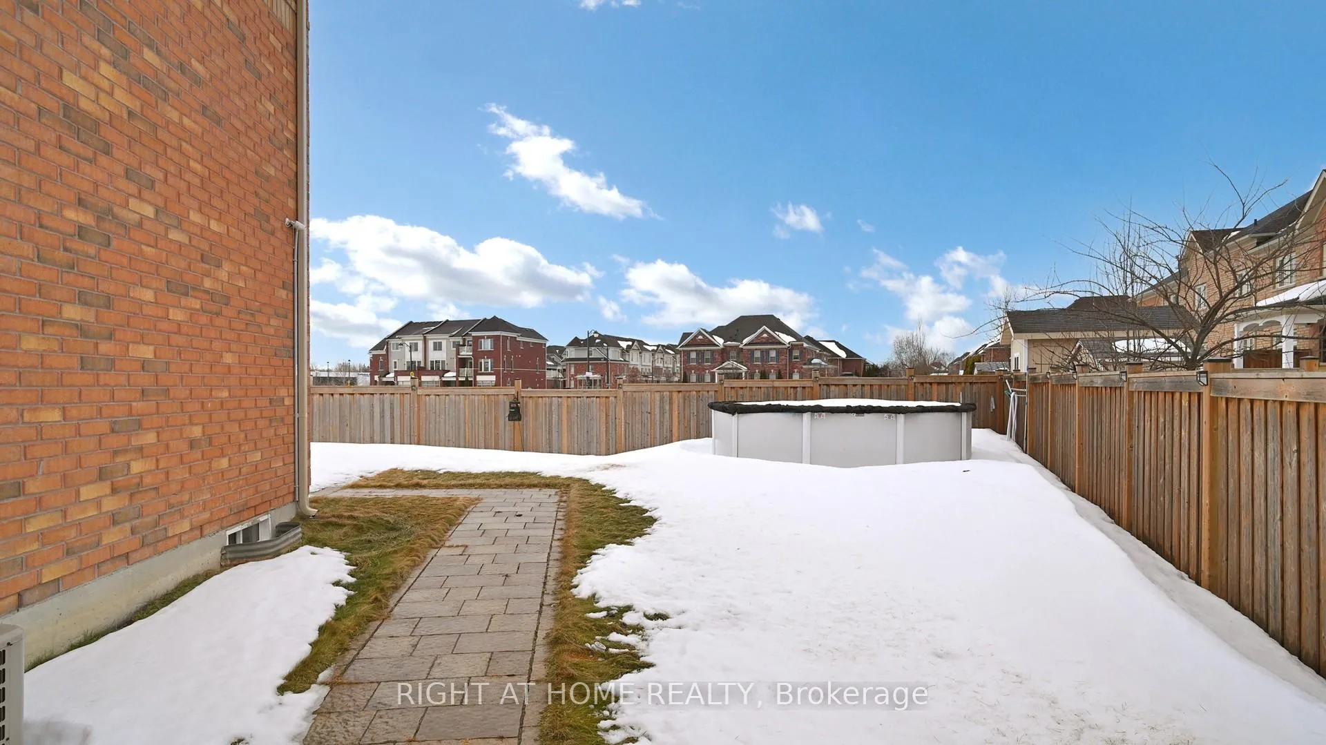 Photo 35 of 4 Mcelroy Court, Caledon, Caledon East — HOMEH
