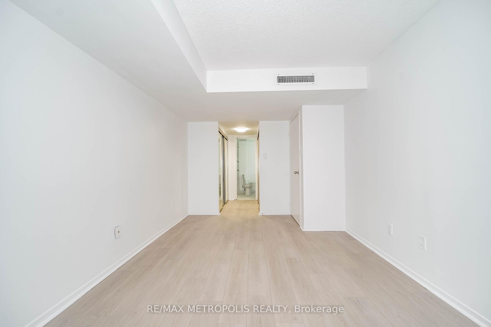 Photo 16 of Unit 2908, 1001 Bay Street, Toronto, Bay Street Corridor — HOMEH