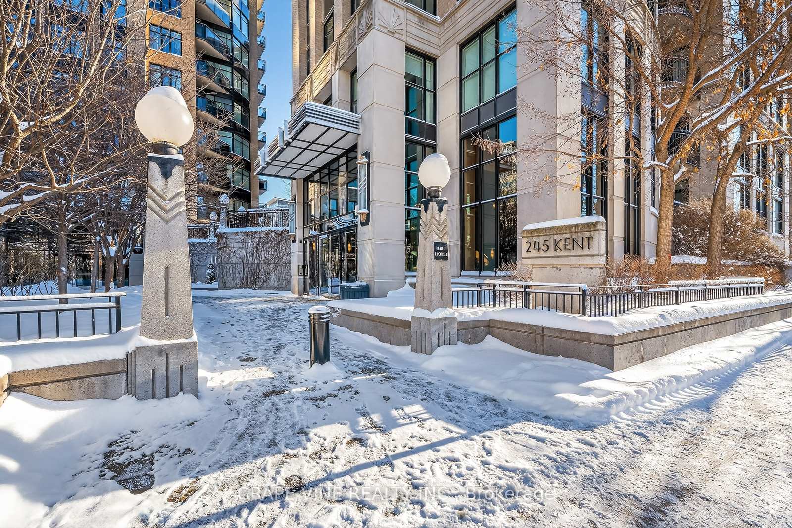 Photo 3 of Unit 1405, 245 Kent Street, Ottawa, Ottawa Centre — HOMEH