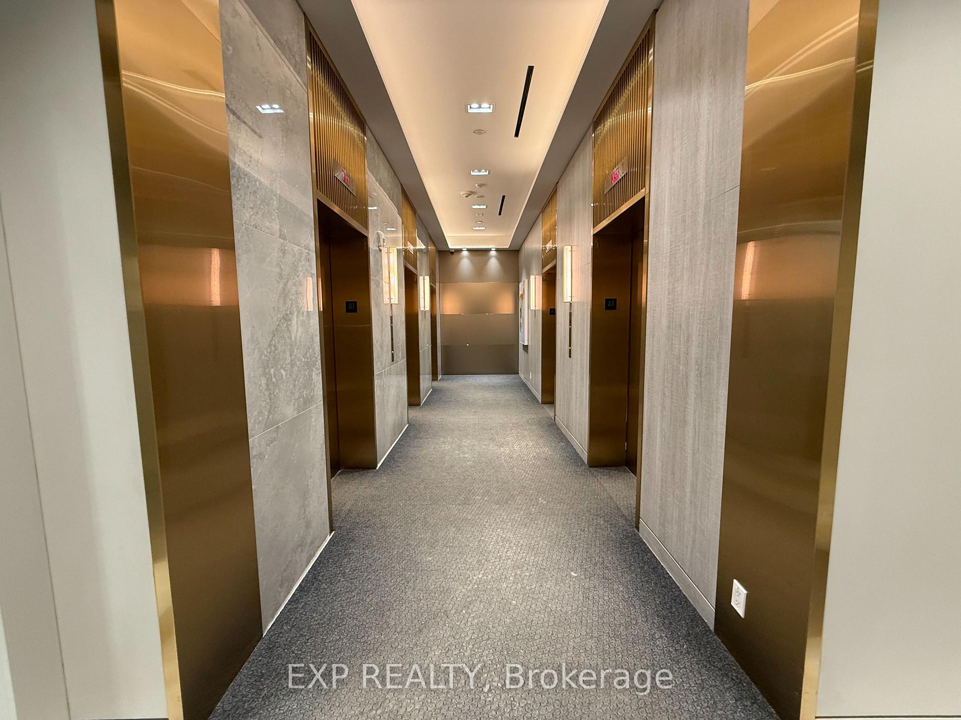 Photo 4 of Unit 308, 950 Portage Parkway, Vaughan, Vaughan Corporate Centre — HOMEH