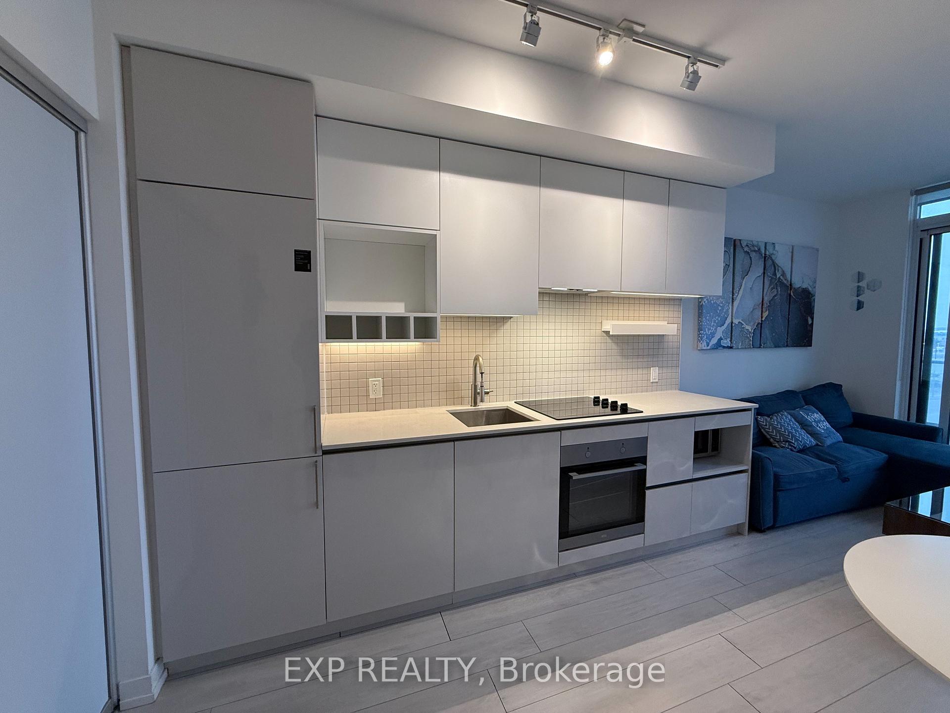 Photo 7 of Unit 308, 950 Portage Parkway, Vaughan, Vaughan Corporate Centre — HOMEH