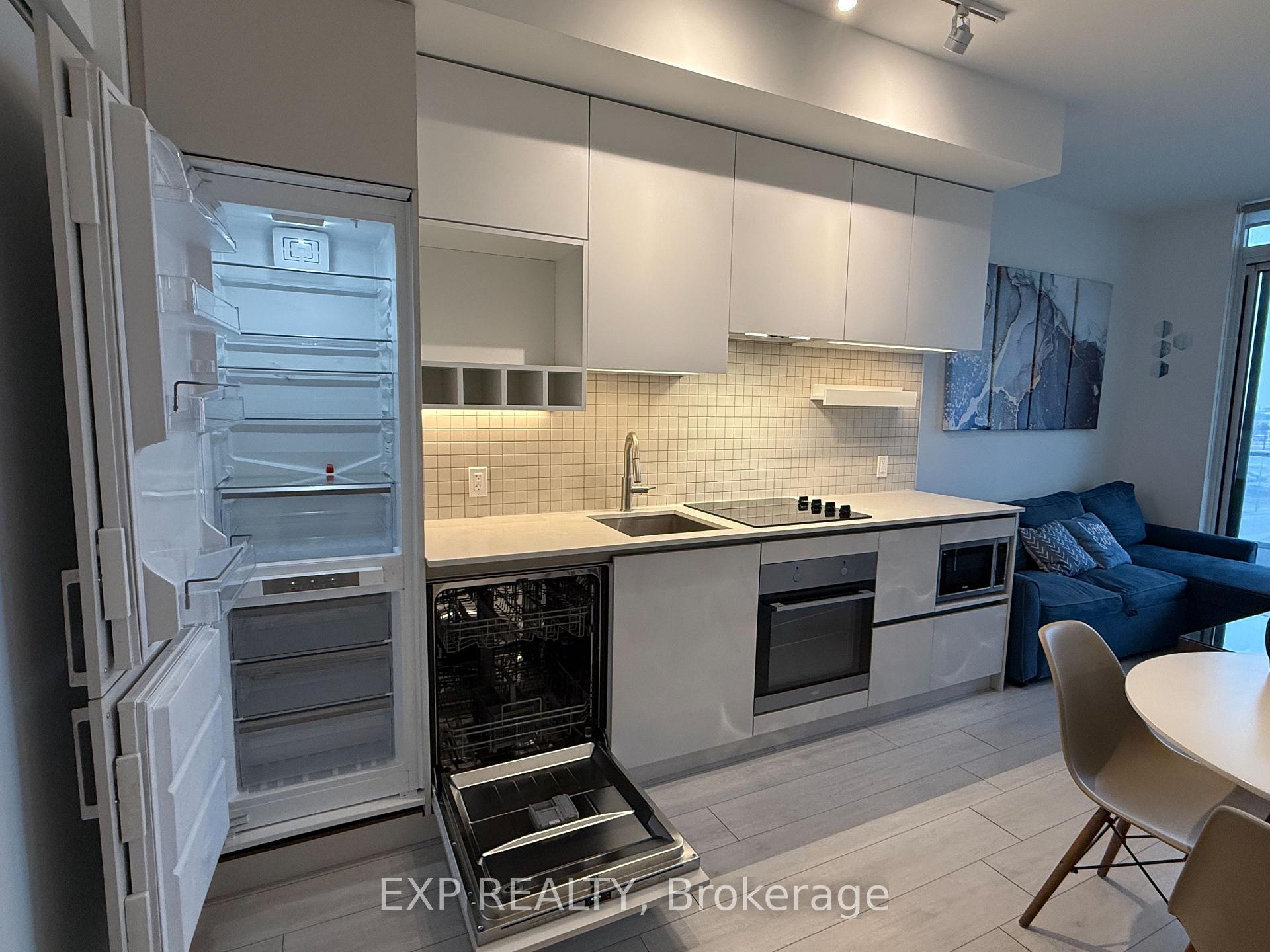 Photo 6 of Unit 308, 950 Portage Parkway, Vaughan, Vaughan Corporate Centre — HOMEH