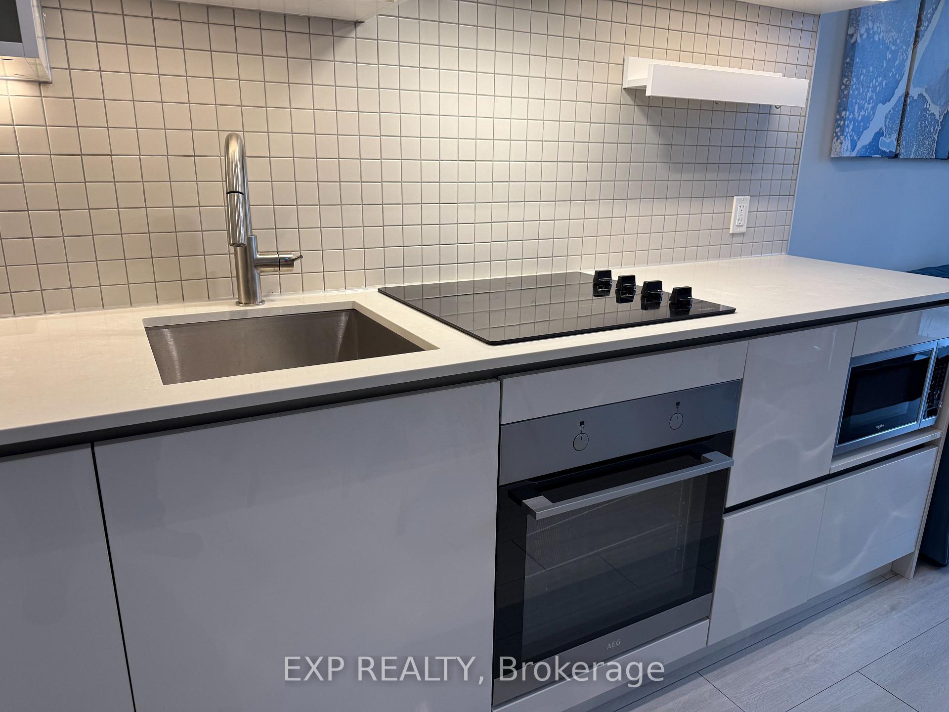 Photo 16 of Unit 308, 950 Portage Parkway, Vaughan, Vaughan Corporate Centre — HOMEH