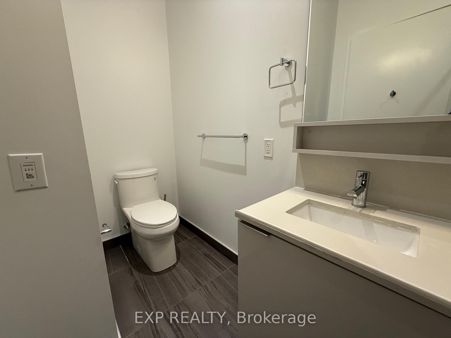 Photo 19 of Unit 308, 950 Portage Parkway, Vaughan, Vaughan Corporate Centre — HOMEH