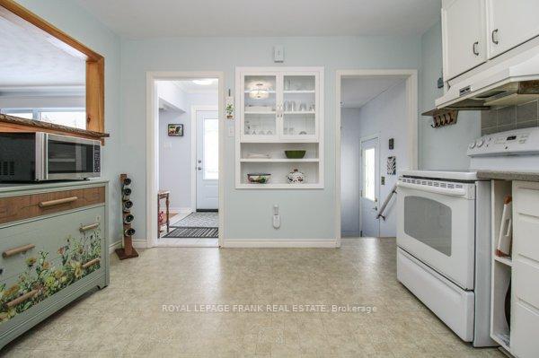 Photo 9 of 1189 Trentway Vista, Peterborough, Northcrest Ward 5 — HOMEH