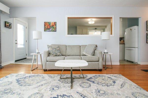 Photo 5 of 1189 Trentway Vista, Peterborough, Northcrest Ward 5 — HOMEH