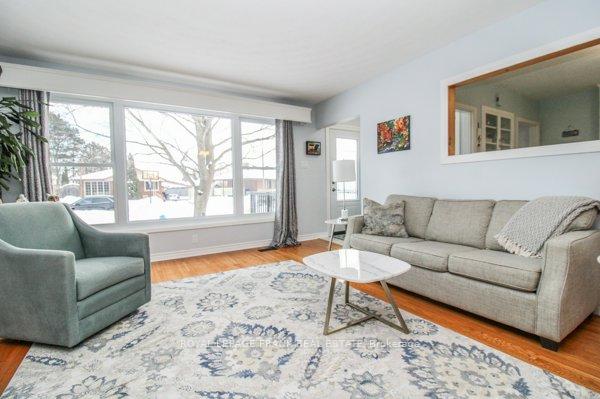 Photo 14 of 1189 Trentway Vista, Peterborough, Northcrest Ward 5 — HOMEH
