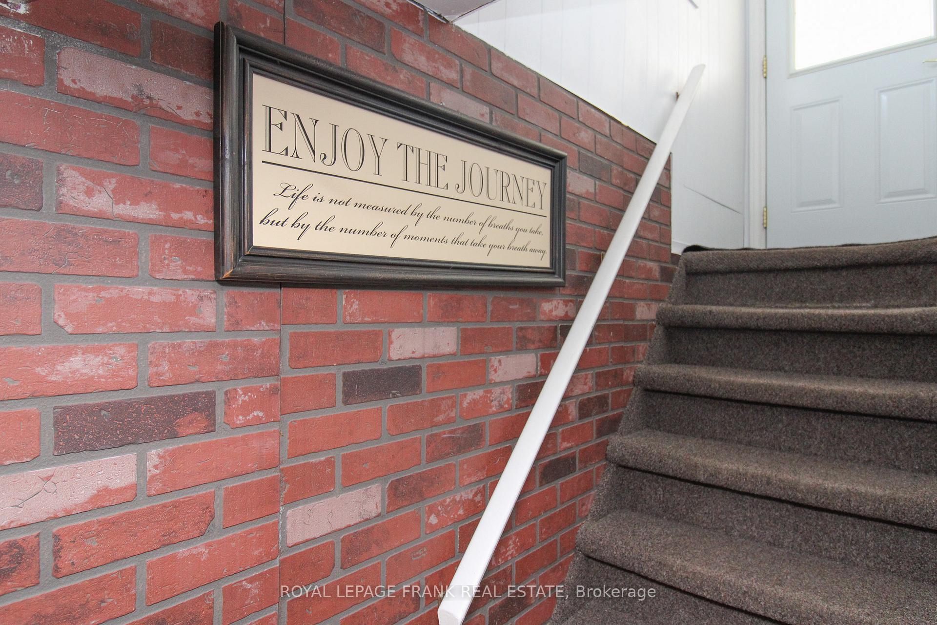 Photo 35 of 1189 Trentway Vista, Peterborough, Northcrest Ward 5 — HOMEH