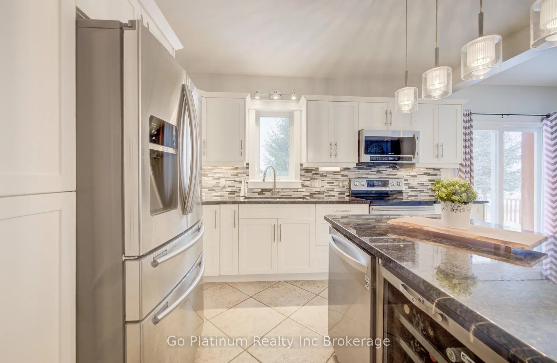 Photo 5 of 325602 Norwich Road S, Norwich, Norwich Town — HOMEH