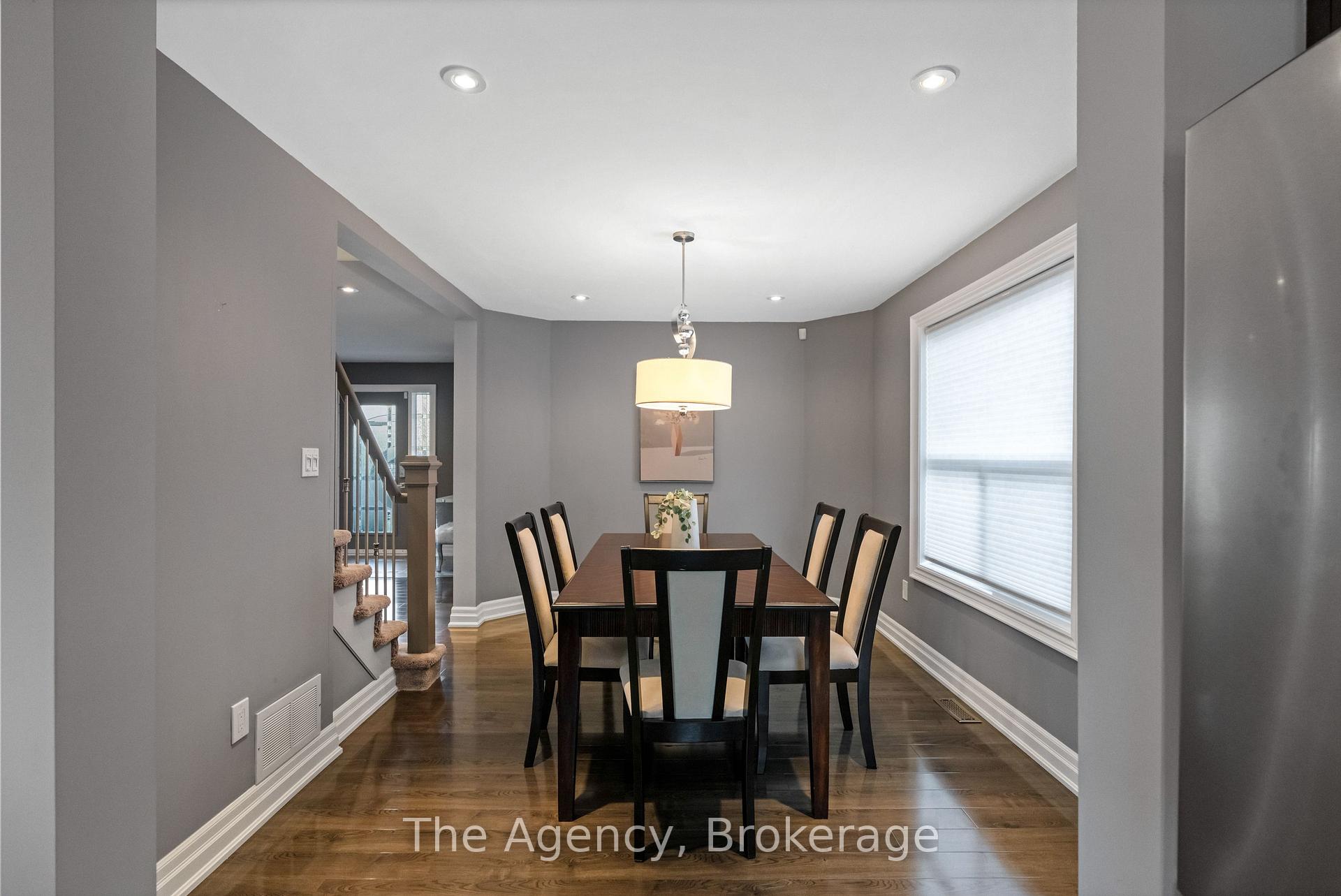 Photo 34 of 7 Higgin Court, Barrie, Edgehill Drive — HOMEH