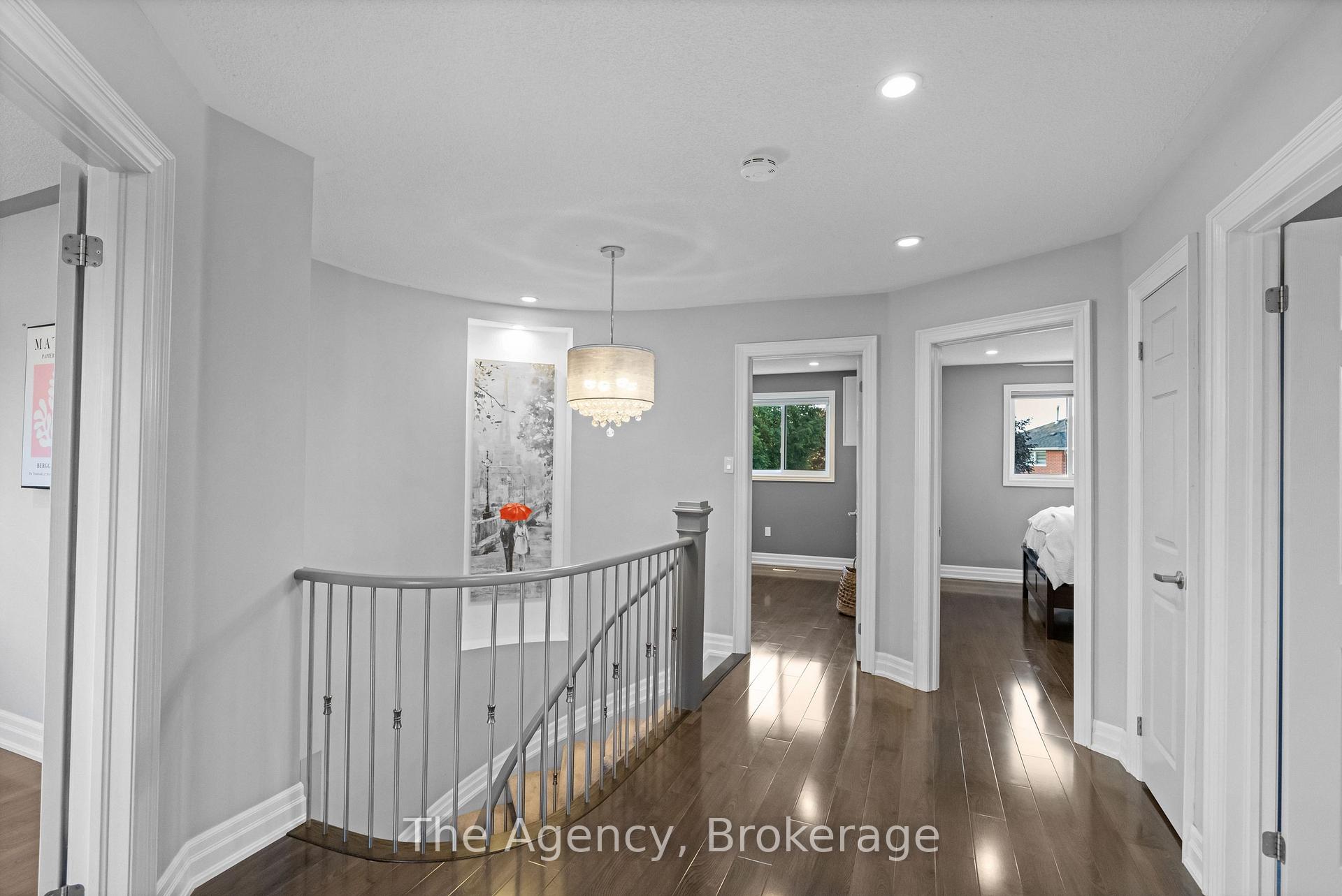 Photo 10 of 7 Higgin Court, Barrie, Edgehill Drive — HOMEH