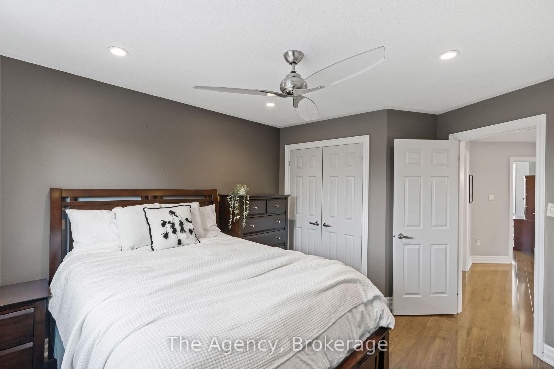 Photo 17 of 7 Higgin Court, Barrie, Edgehill Drive — HOMEH