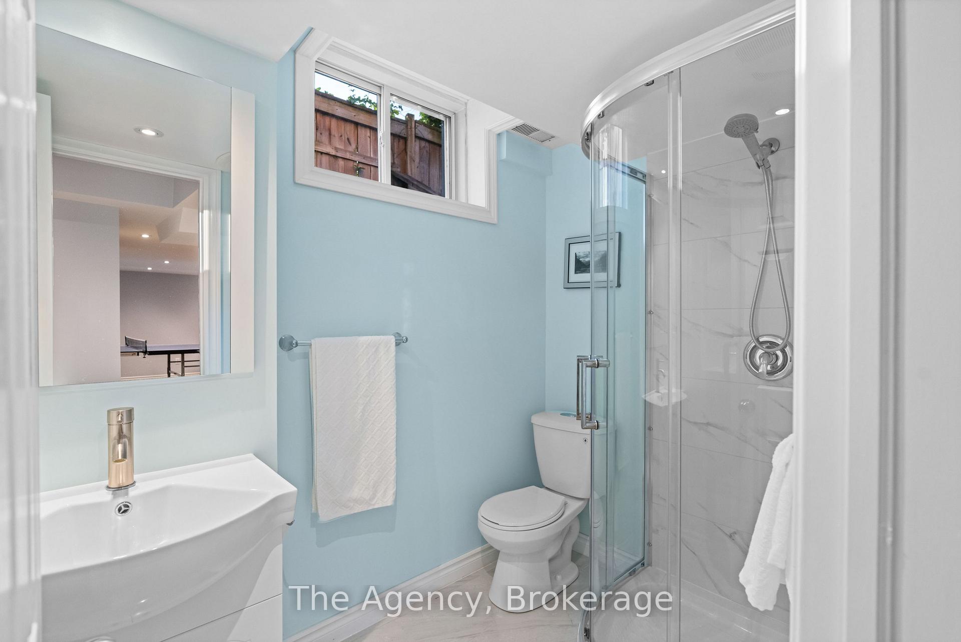Photo 22 of 7 Higgin Court, Barrie, Edgehill Drive — HOMEH