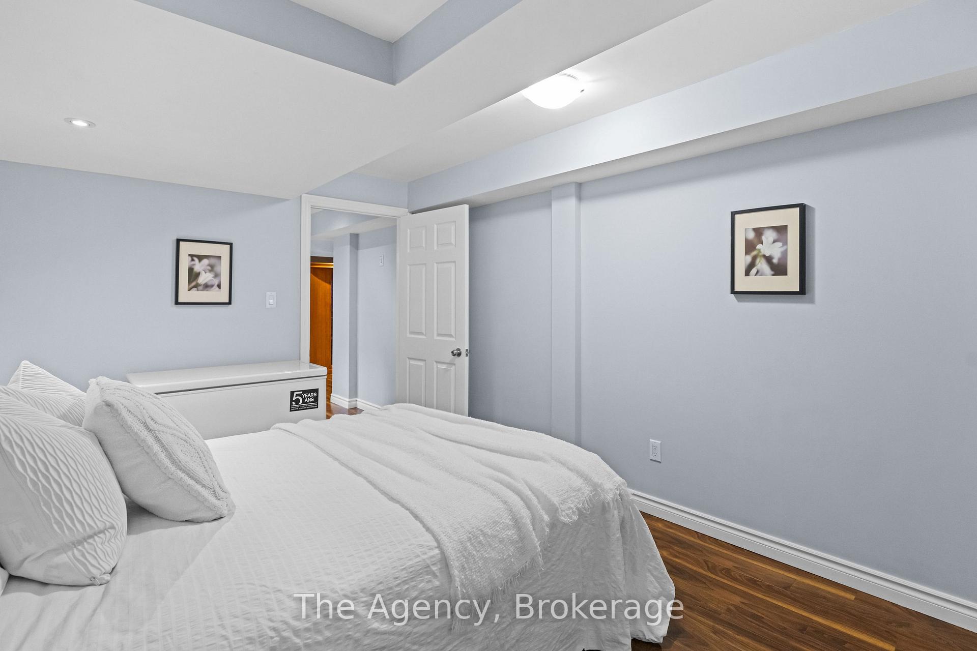 Photo 26 of 7 Higgin Court, Barrie, Edgehill Drive — HOMEH