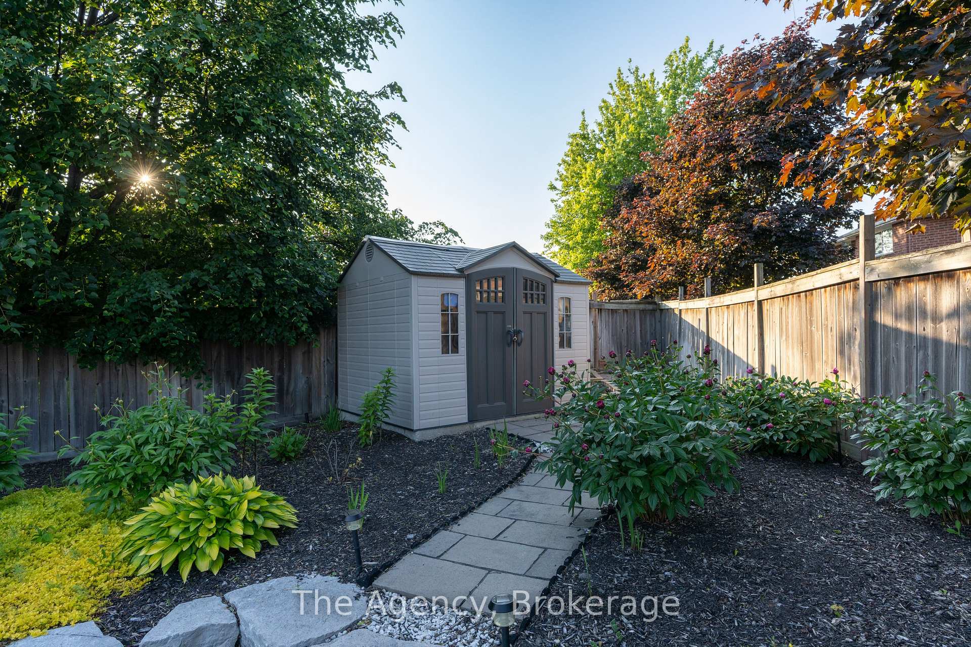 Photo 27 of 7 Higgin Court, Barrie, Edgehill Drive — HOMEH