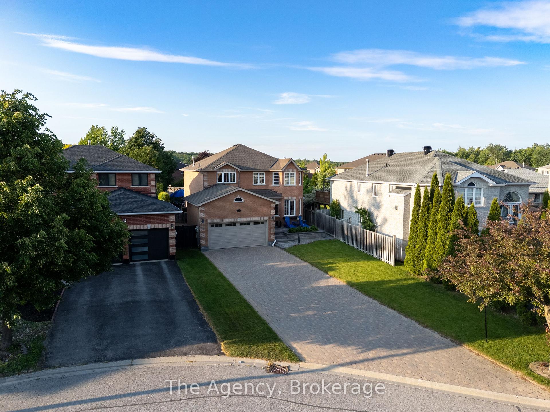 Photo 28 of 7 Higgin Court, Barrie, Edgehill Drive — HOMEH