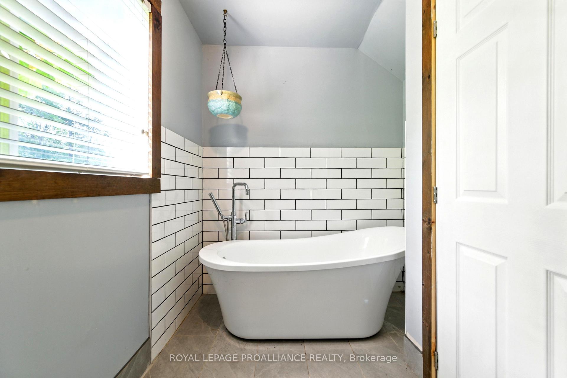 Photo 20 of 4388 Henderson Road, Frontenac, Frontenac North — HOMEH