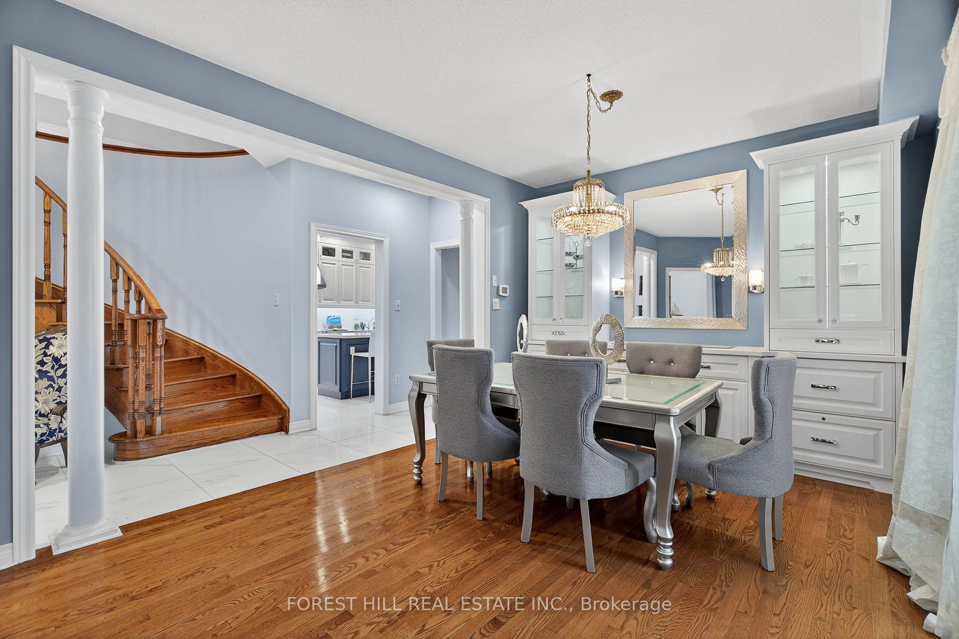 Photo 2 of 14 Pepperberry Road, Vaughan, Patterson — HOMEH
