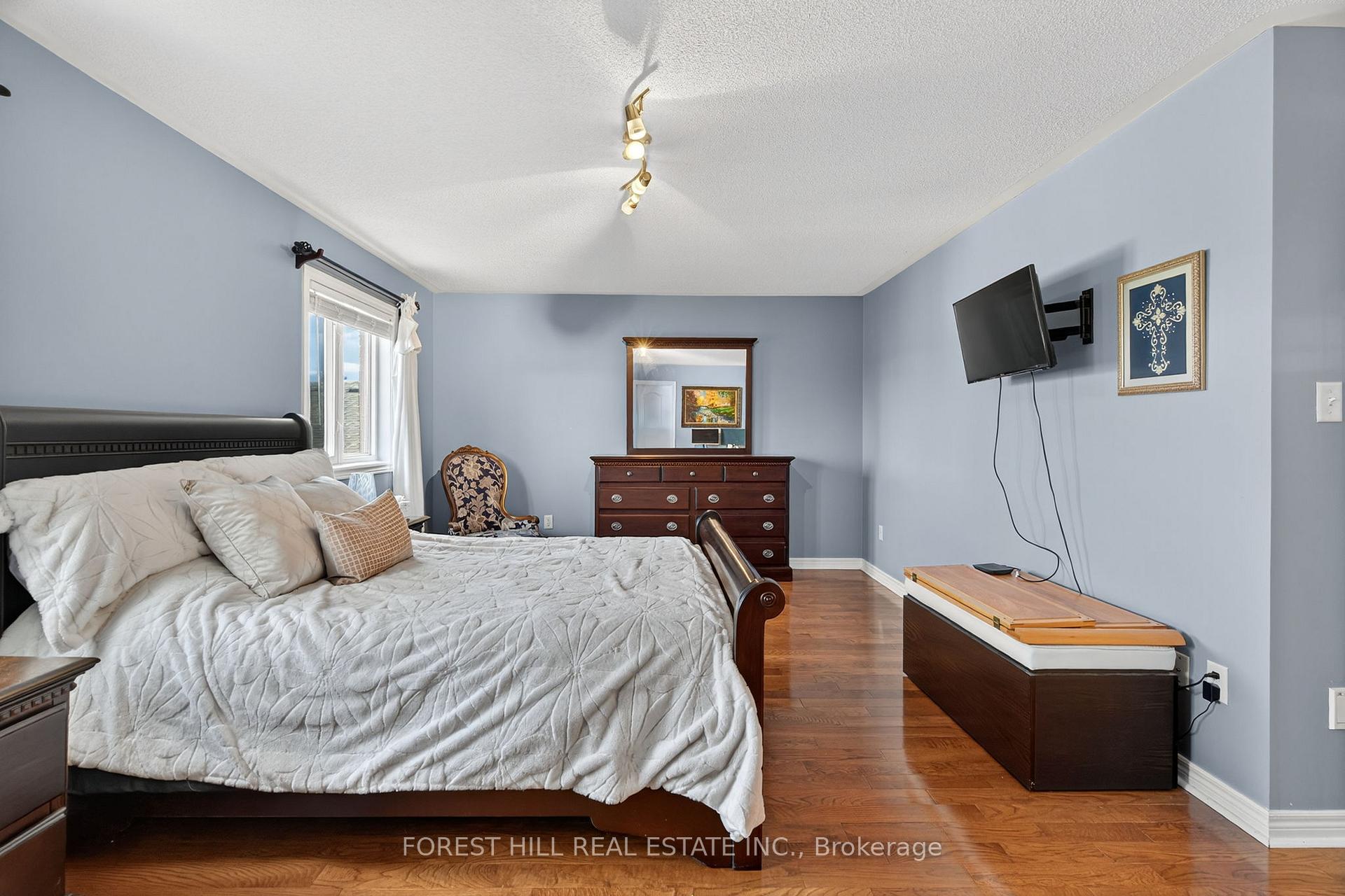 Photo 41 of 14 Pepperberry Road, Vaughan, Patterson — HOMEH