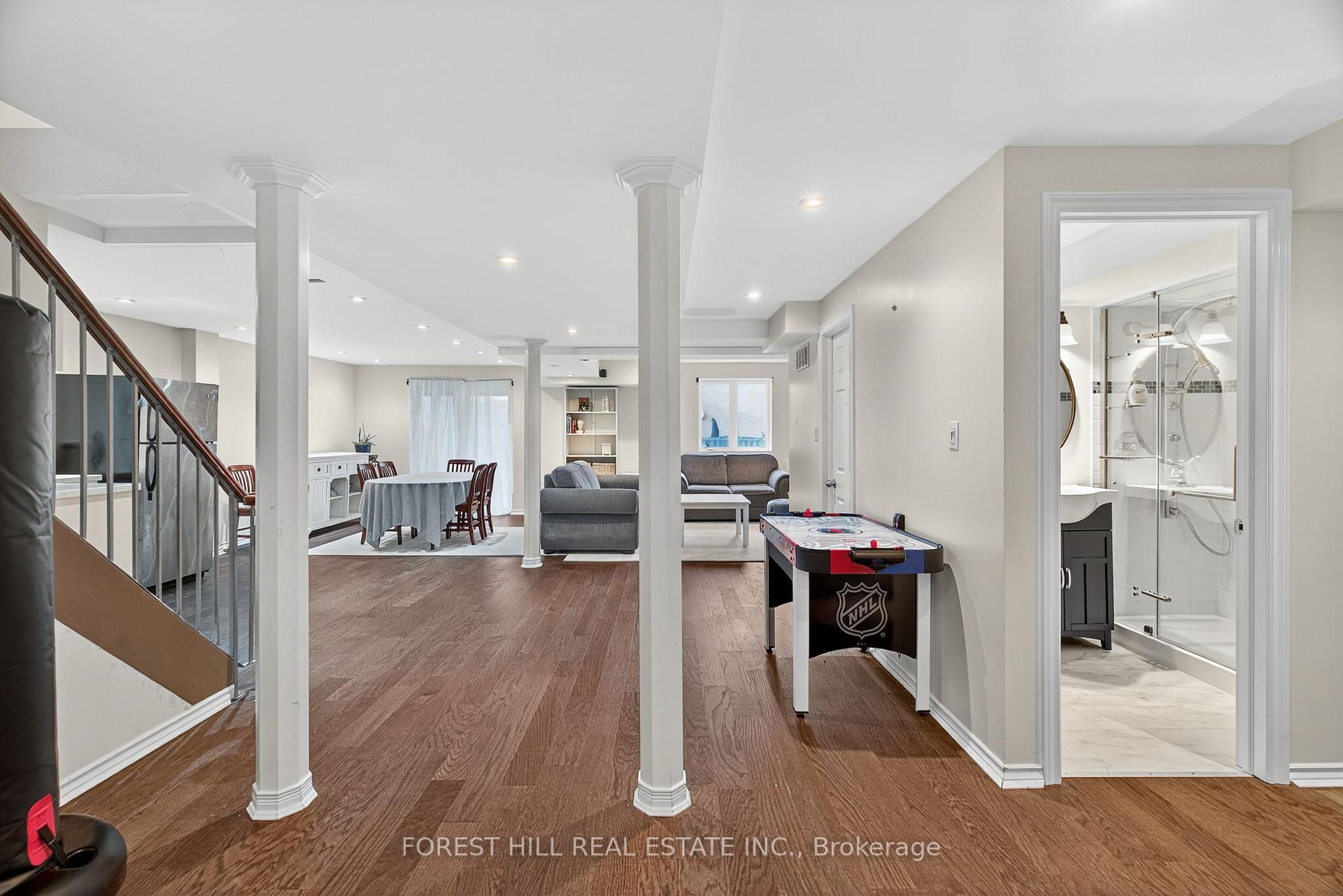 Photo 30 of 14 Pepperberry Road, Vaughan, Patterson — HOMEH