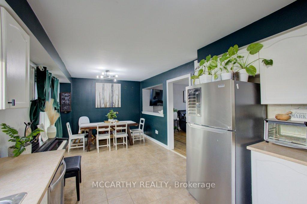 Photo 10 of 218 Marilyn Street, Shelburne — HOMEH