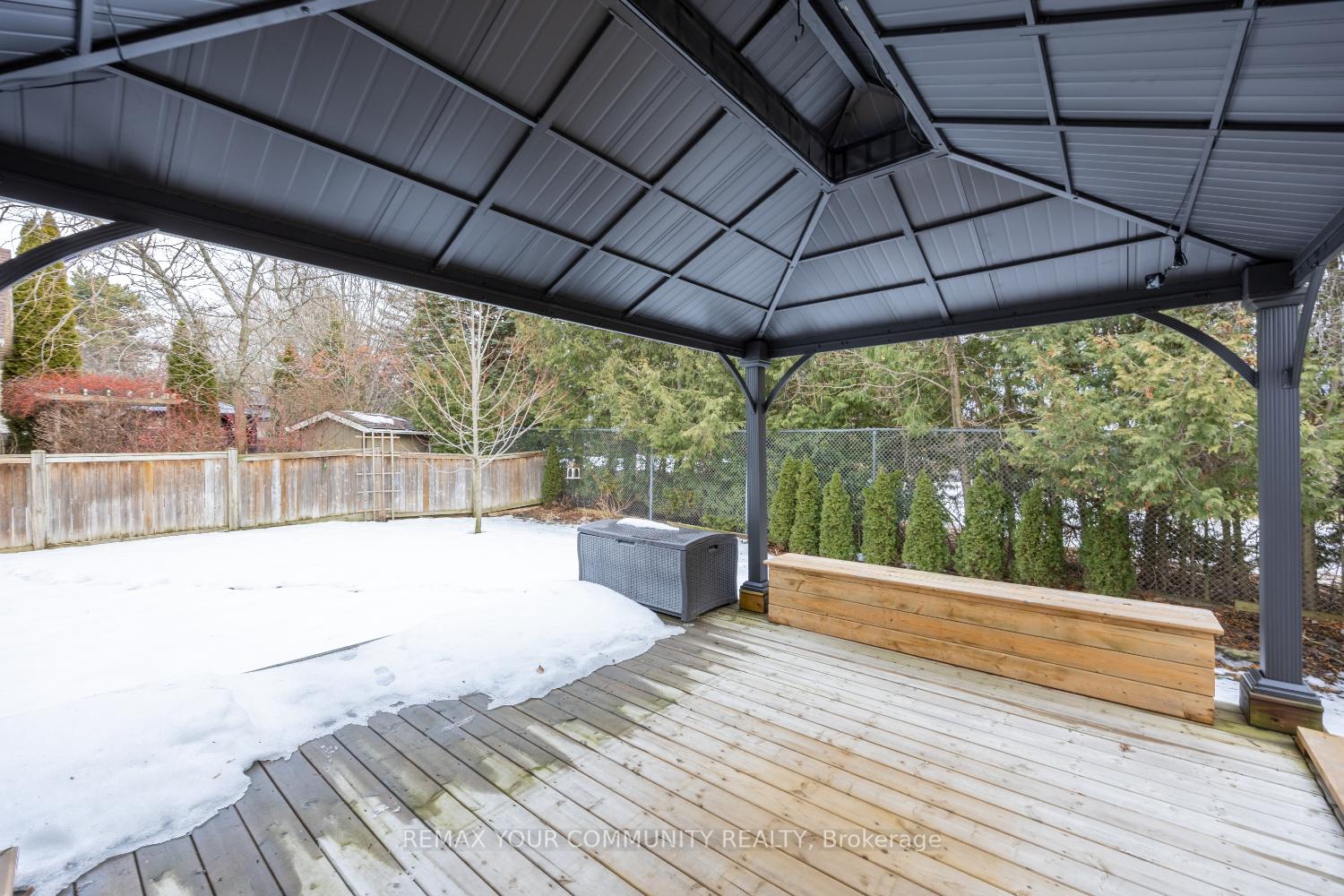 Photo 35 of 37 Leithridge Crescent, Whitby, Brooklin — HOMEH