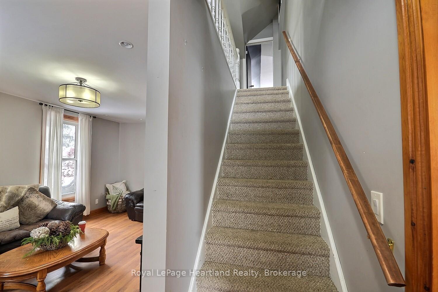 Photo 8 of 6985 Raglan Street, West Perth, Hibbert — HOMEH
