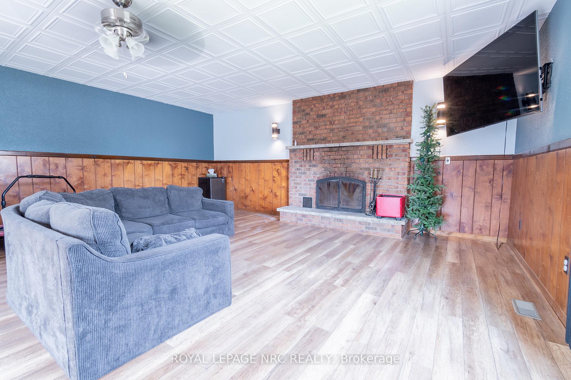 Photo 23 of 100 Knoll Street, Port Colborne, Main Street — HOMEH