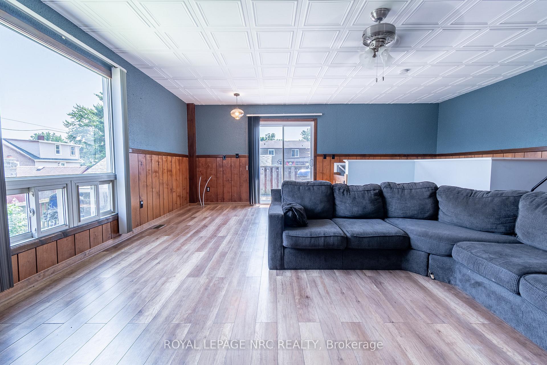 Photo 35 of 100 Knoll Street, Port Colborne, Main Street — HOMEH