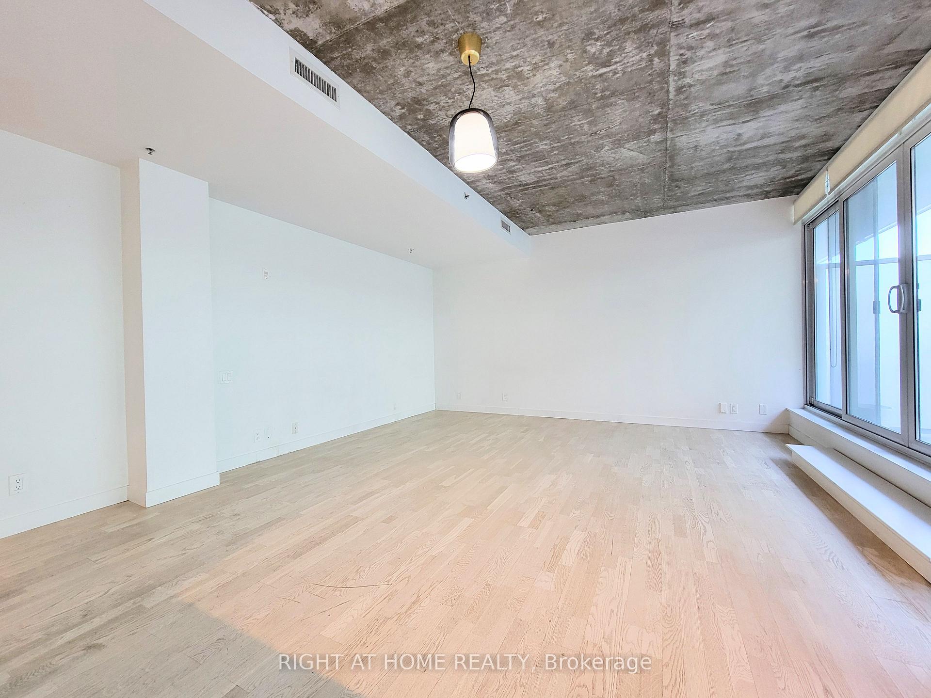 Photo 2 of Unit 808, 75 Portland Street, Toronto, Waterfront Communities — HOMEH