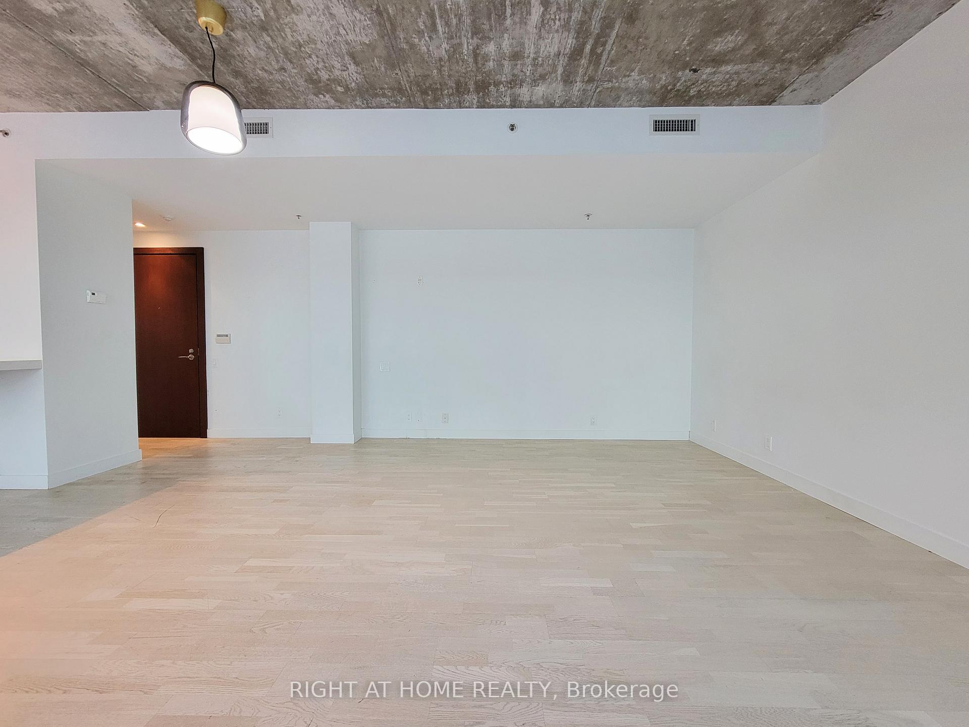 Photo 7 of Unit 808, 75 Portland Street, Toronto, Waterfront Communities — HOMEH