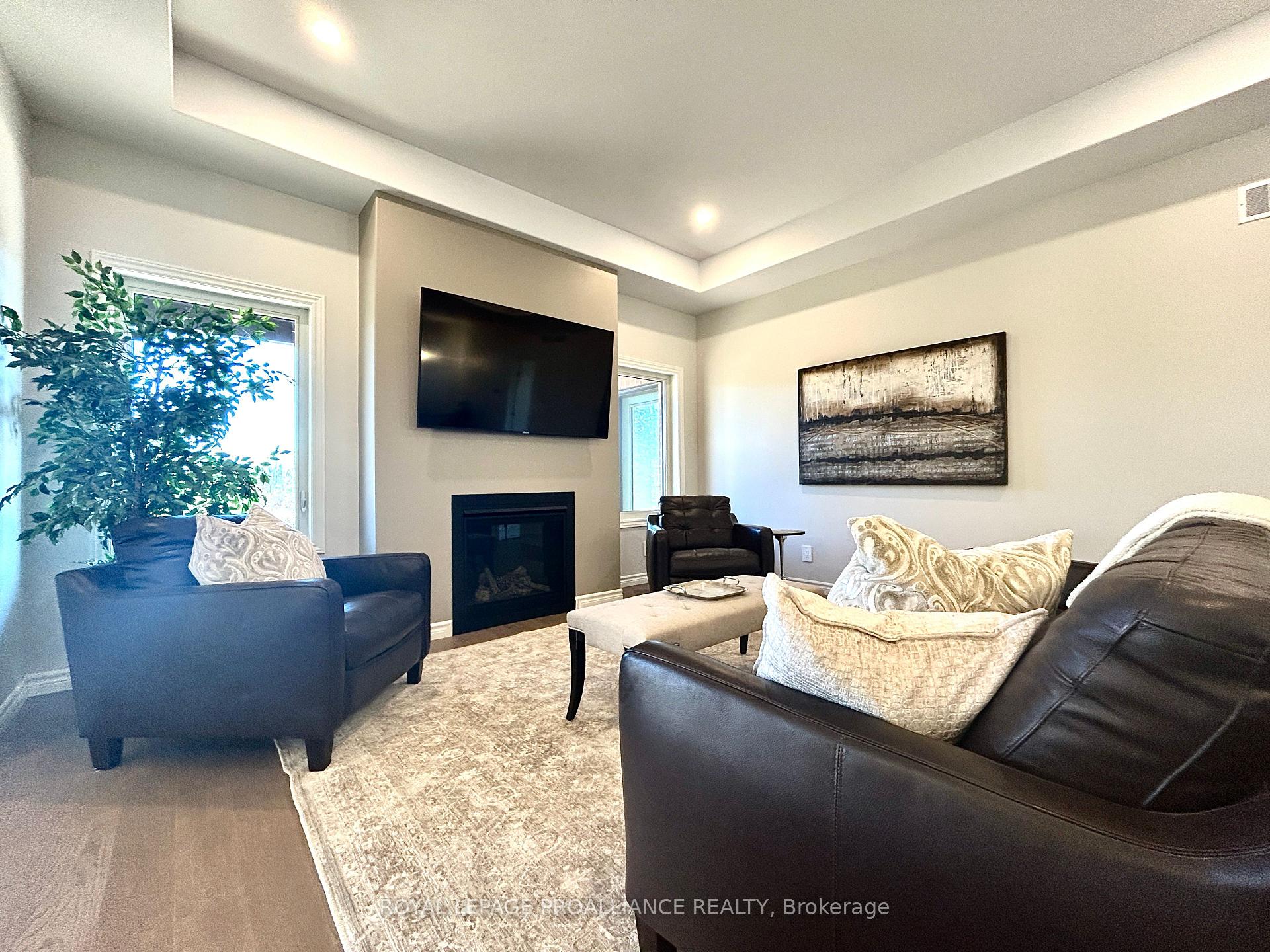 Photo 1 of 130 Stonecrest Boulevard, Quinte West, Sidney Ward — HOMEH