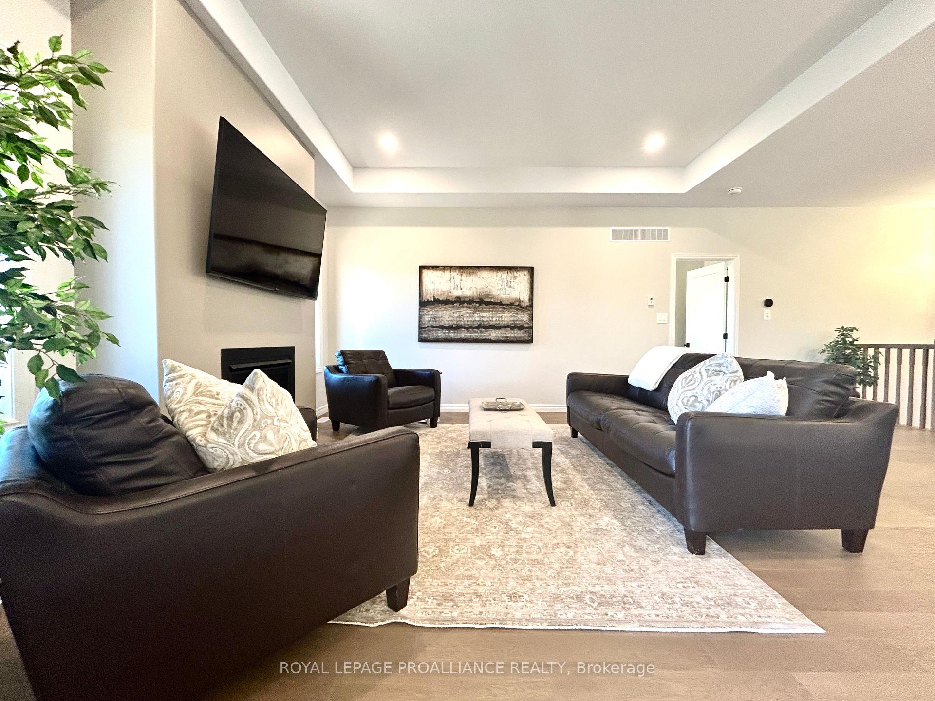 Photo 16 of 130 Stonecrest Boulevard, Quinte West, Sidney Ward — HOMEH