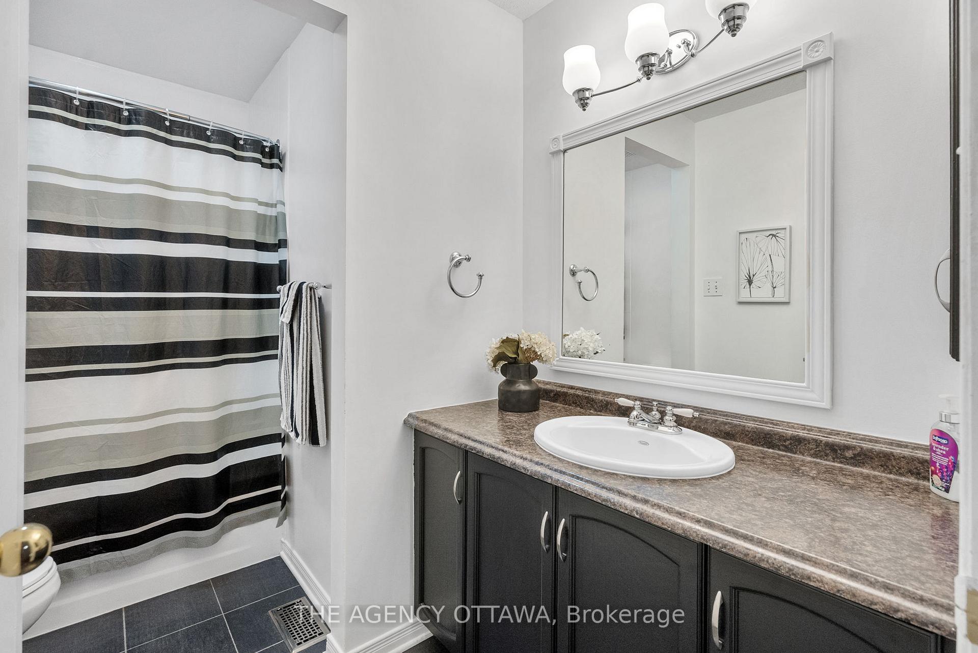 Photo 15 of 55 Springcreek Crescent, Ottawa, Kanata - Bridlewood — HOMEH