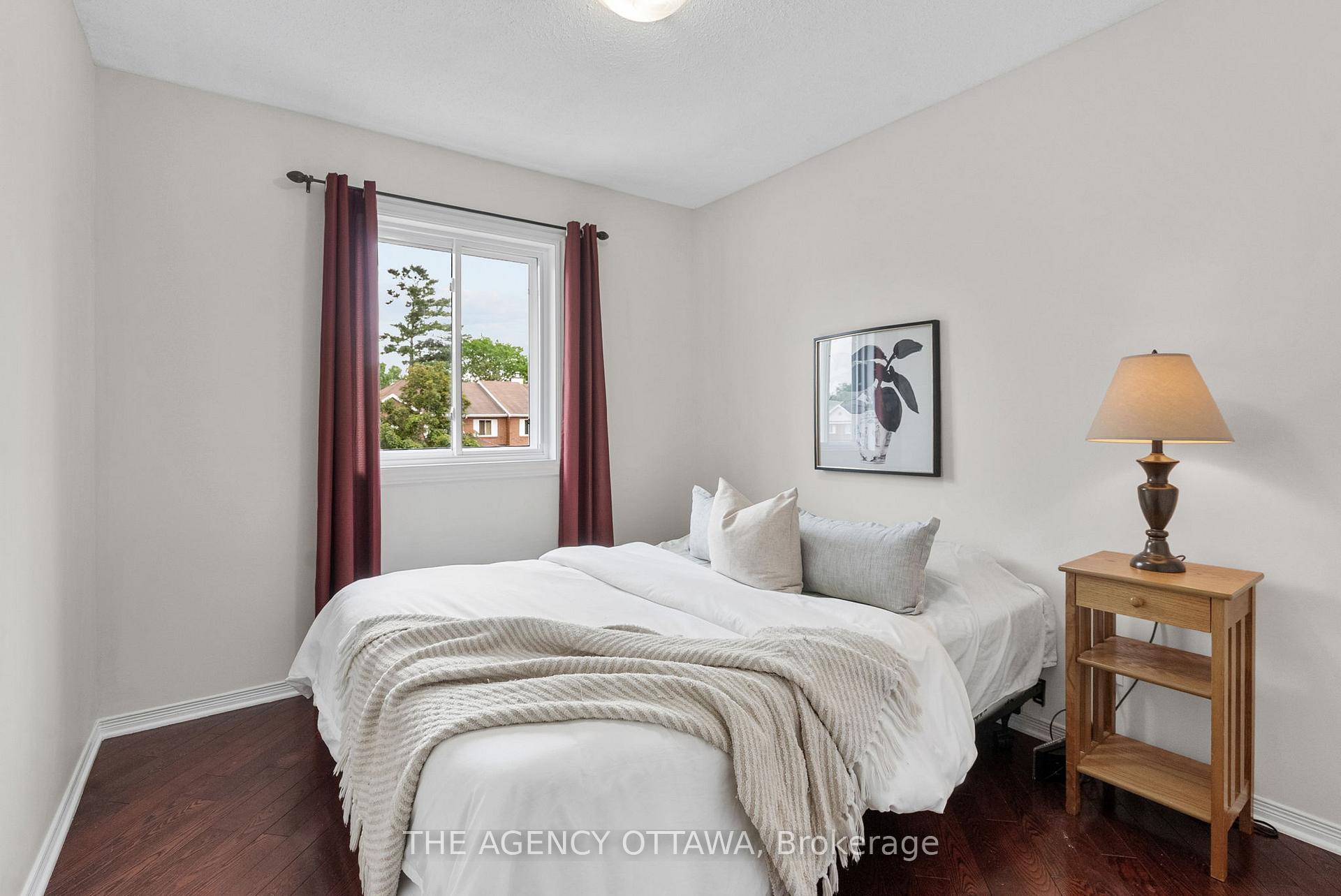 Photo 11 of 55 Springcreek Crescent, Ottawa, Kanata - Bridlewood — HOMEH