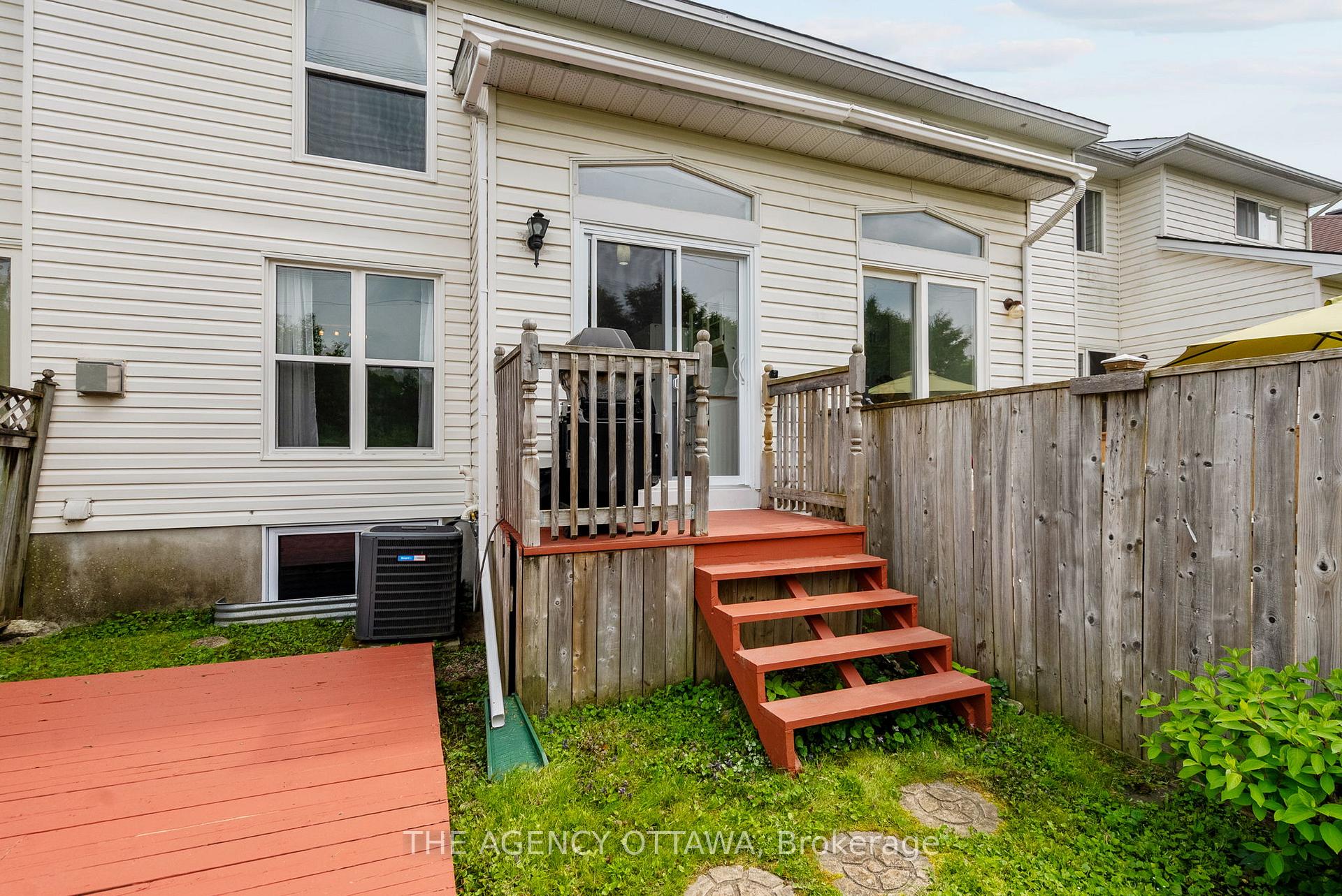 Photo 36 of 55 Springcreek Crescent, Ottawa, Kanata - Bridlewood — HOMEH