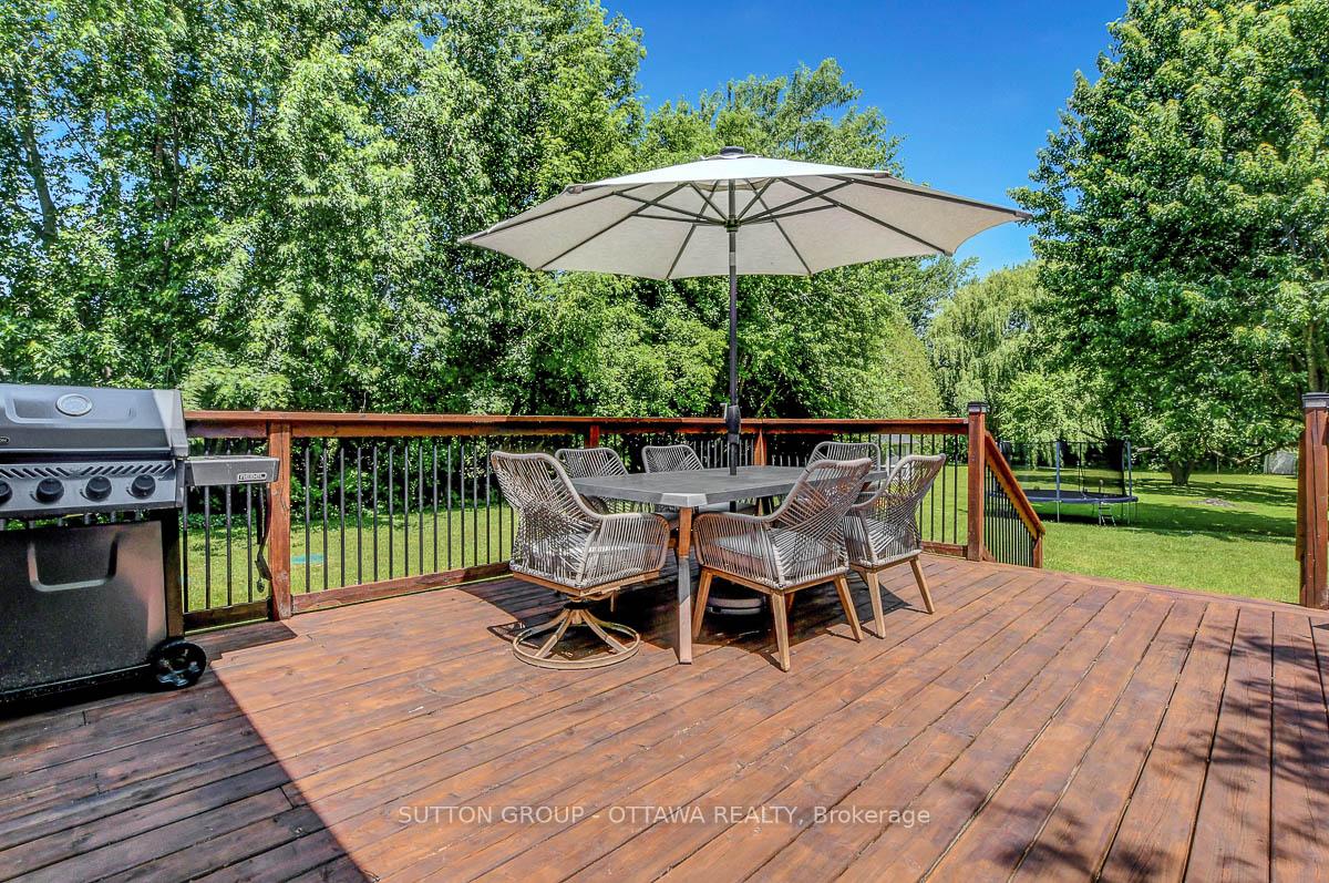 Photo 2 of 1477 Stagecoach Road, Ottawa, Greely — HOMEH