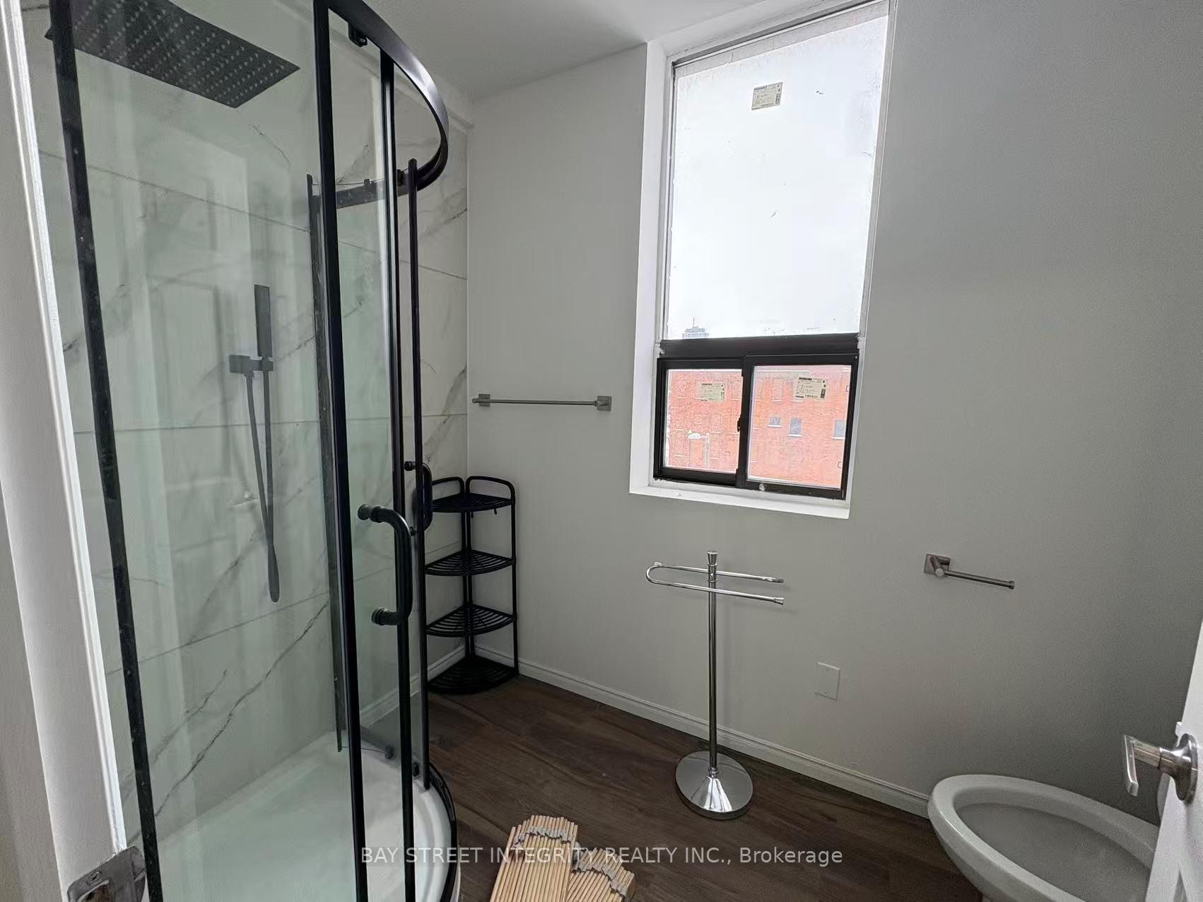 Photo 12 of Unit 3A, 71 Main Street E, Hamilton, Beasley — HOMEH