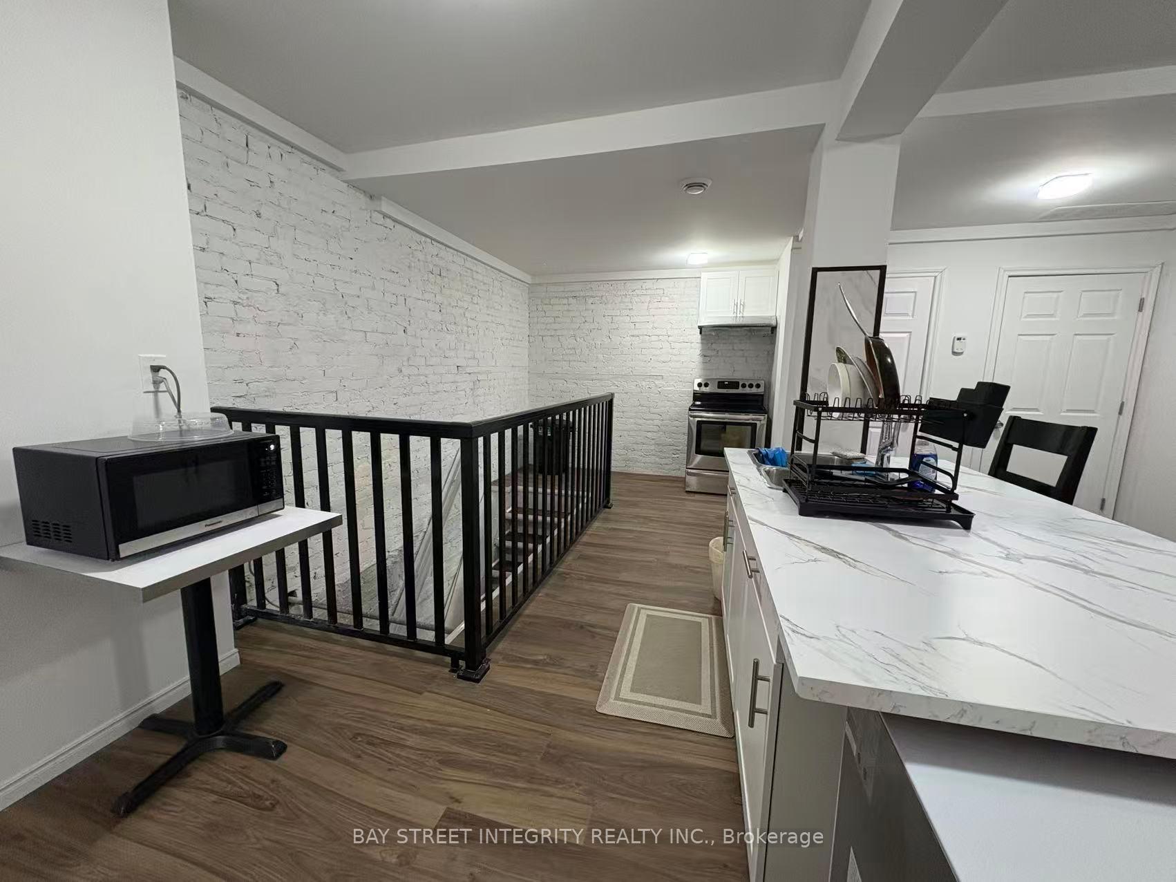Photo 16 of Unit 3A, 71 Main Street E, Hamilton, Beasley — HOMEH