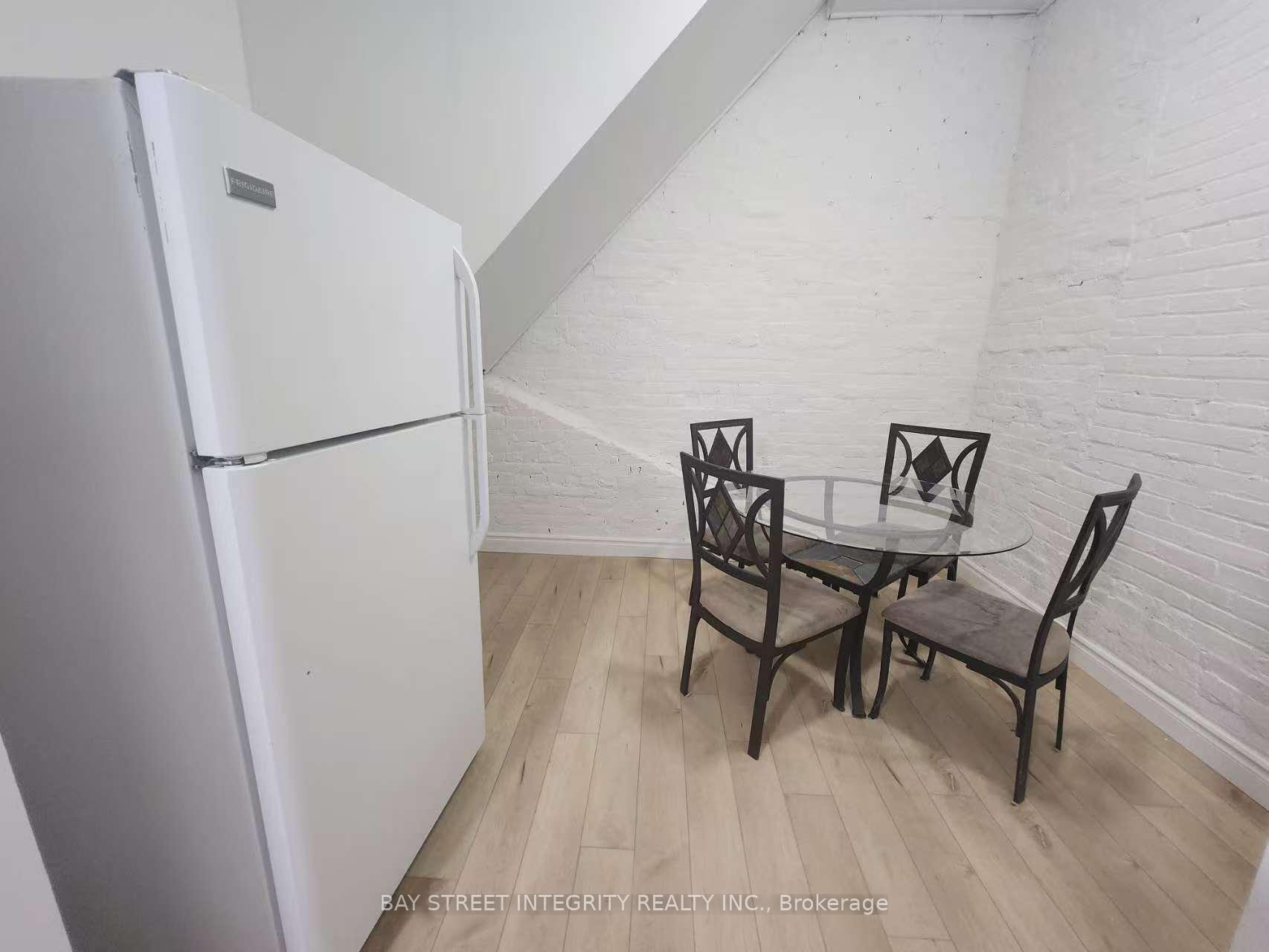 Photo 3 of Unit 2A, 71 Main Street E, Hamilton, Beasley — HOMEH