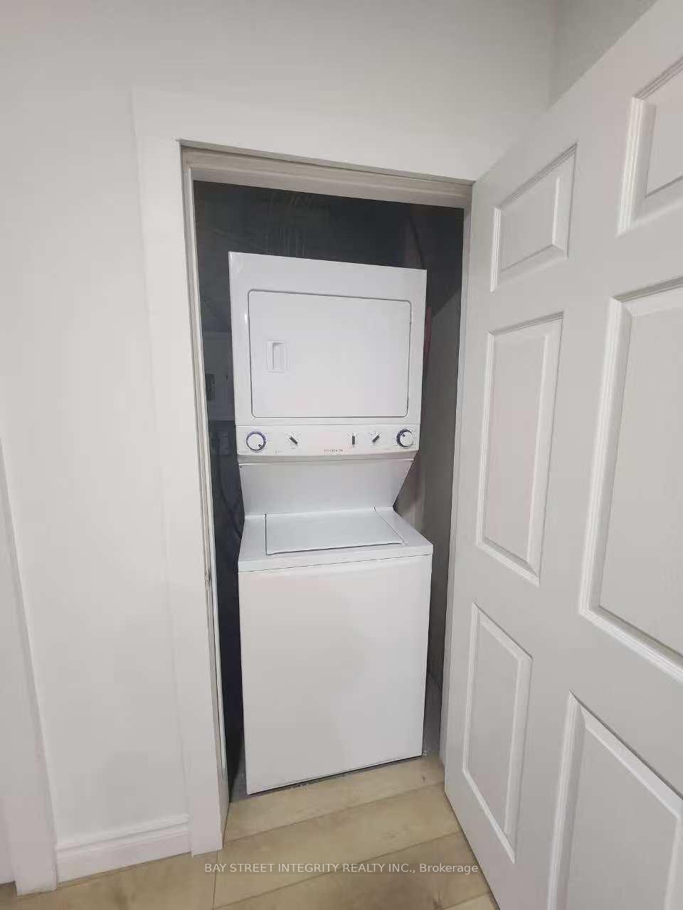 Photo 12 of Unit 2A, 71 Main Street E, Hamilton, Beasley — HOMEH