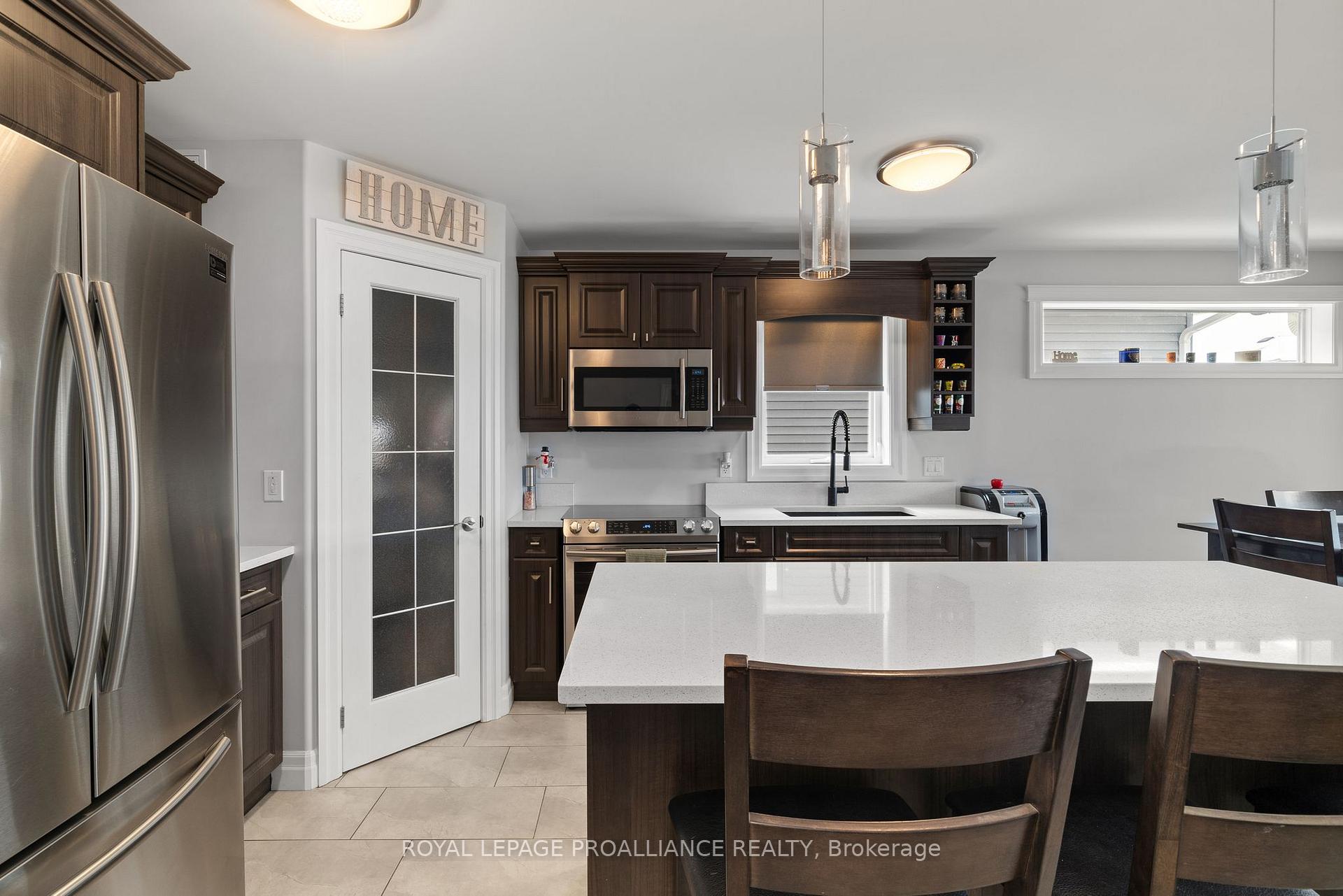 Photo 9 of 14 Butternut Court, Belleville, Belleville Ward — HOMEH