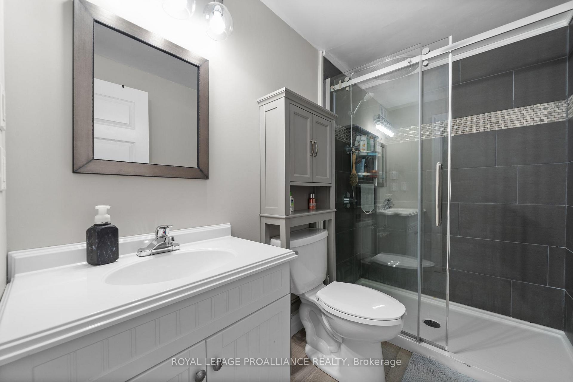 Photo 37 of 14 Butternut Court, Belleville, Belleville Ward — HOMEH