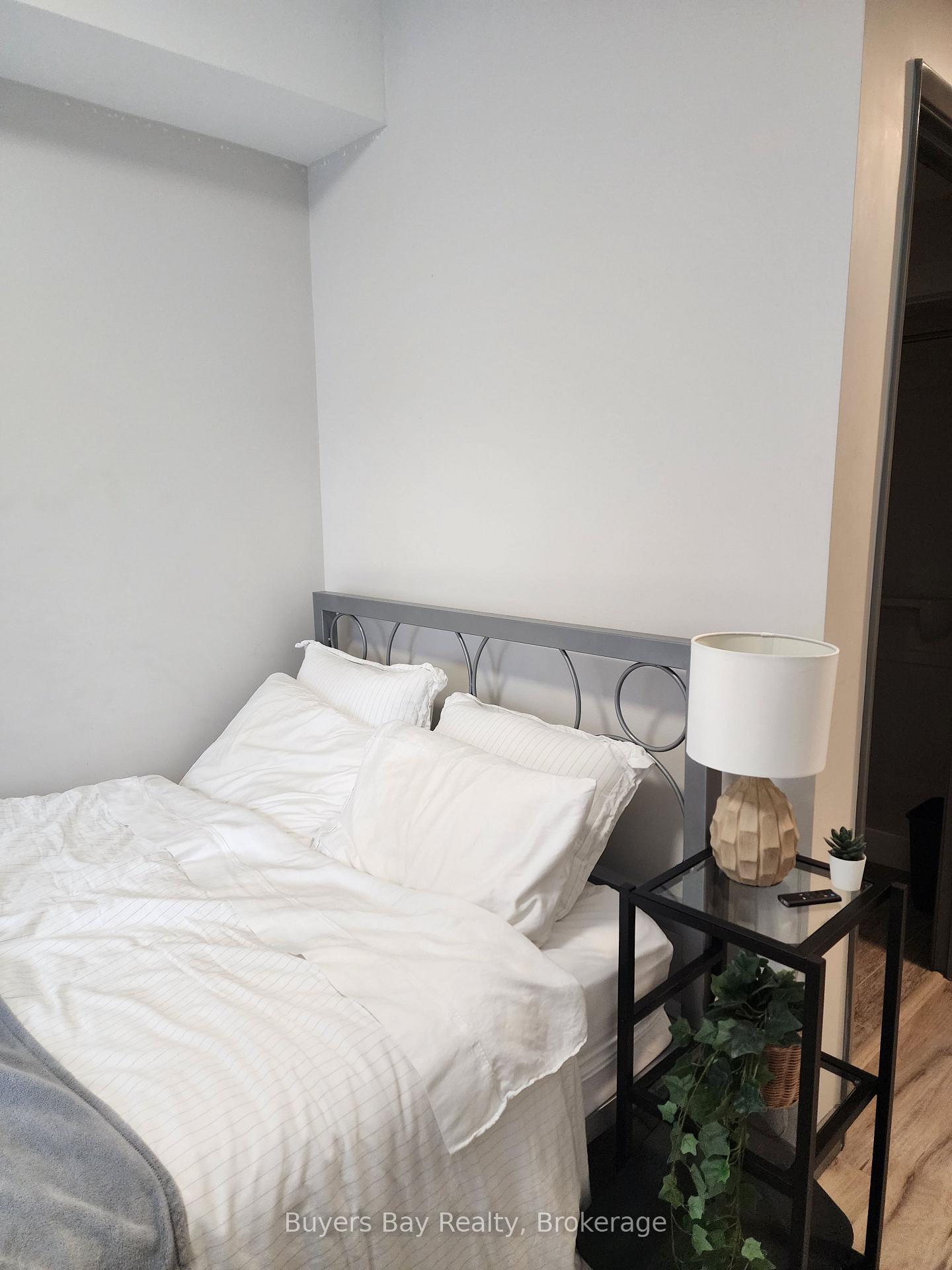 Photo 2 of Unit 323, 258C Sunview Street, Waterloo, Beechwood/University — HOMEH