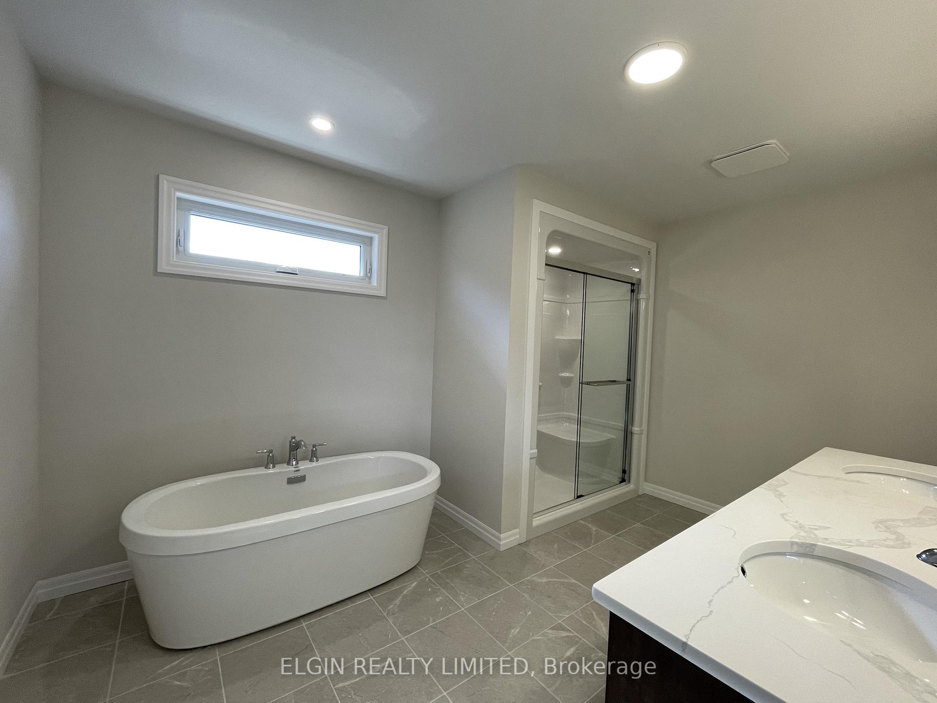 Photo 13 of 43 Lark Street, Tillsonburg — HOMEH