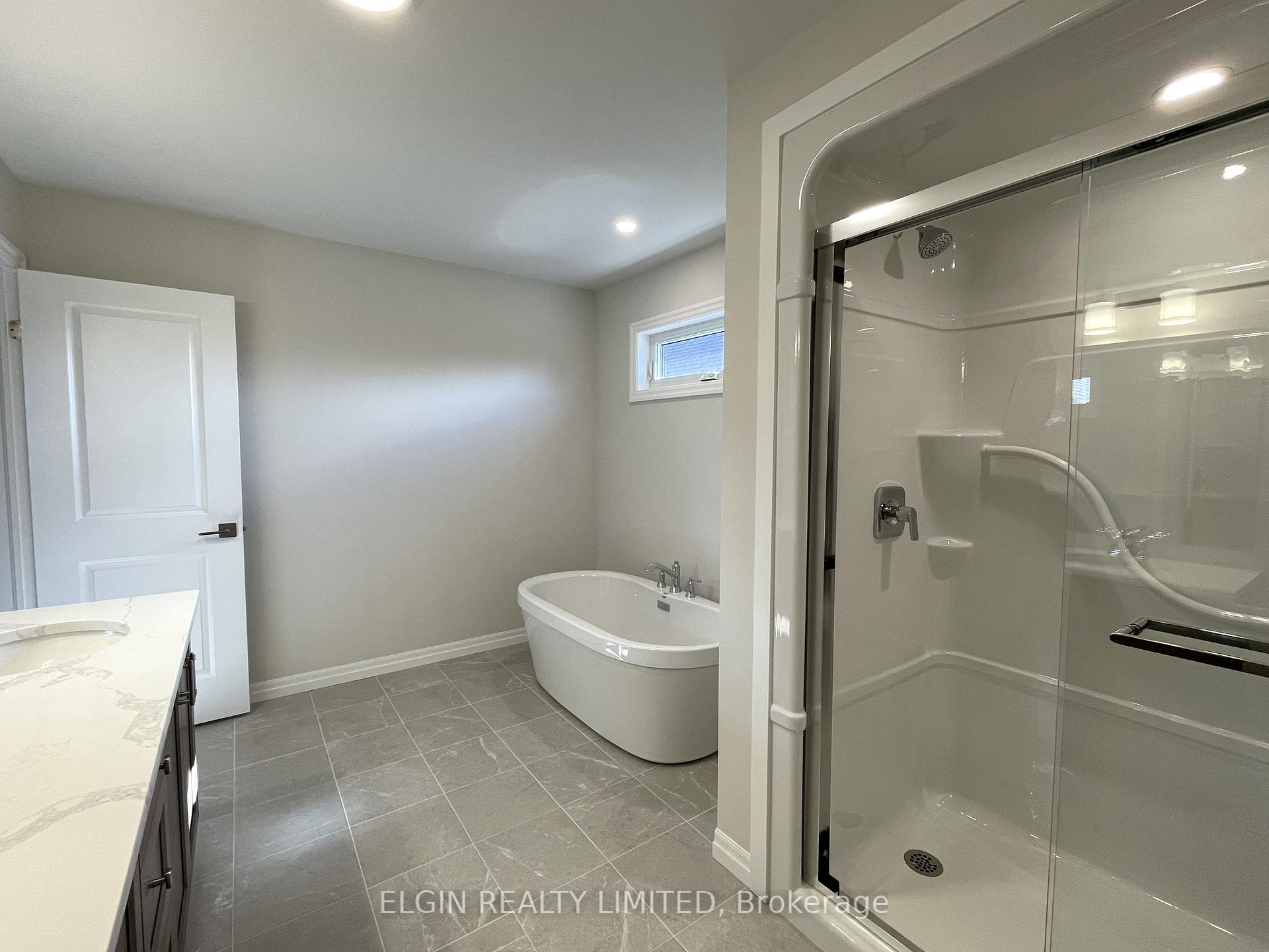 Photo 5 of 43 Lark Street, Tillsonburg — HOMEH